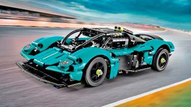 LEGO Technic Aston Martin Valkyrie